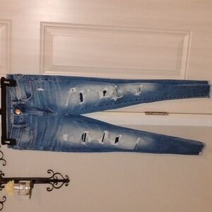 American Eagle Super Stretch Medium Wash Distressed Raw Hem Skinny Jeans 2 Short